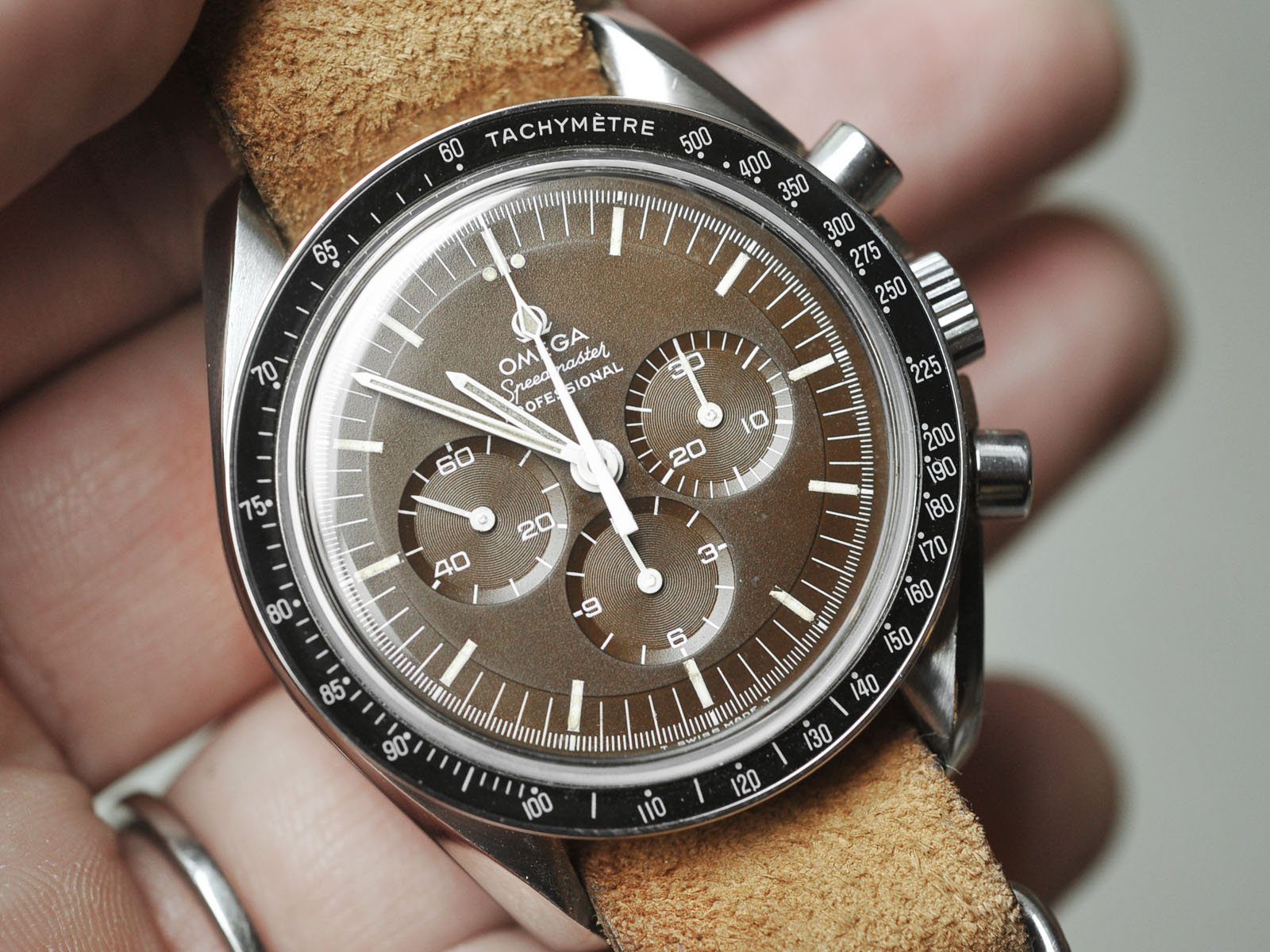 KILLER TROPICAL 1969 OMEGA SPEEDMASTER