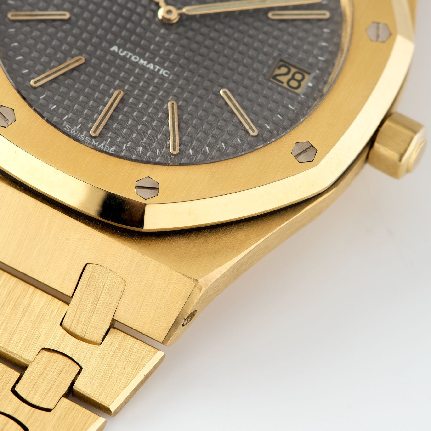 Audemars Piguet Jumbo Royal Oak Yellow Gold 5402 Box and Papers 