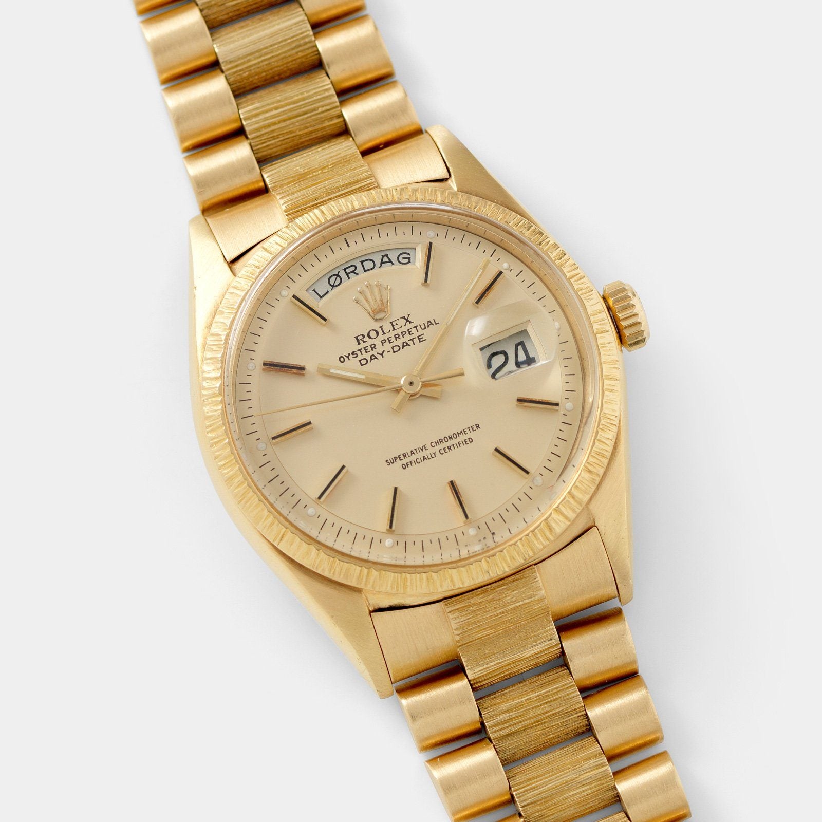 Rolex Day-Date Champagne Dial Yellow Gold 1807 with Bark effect beze
