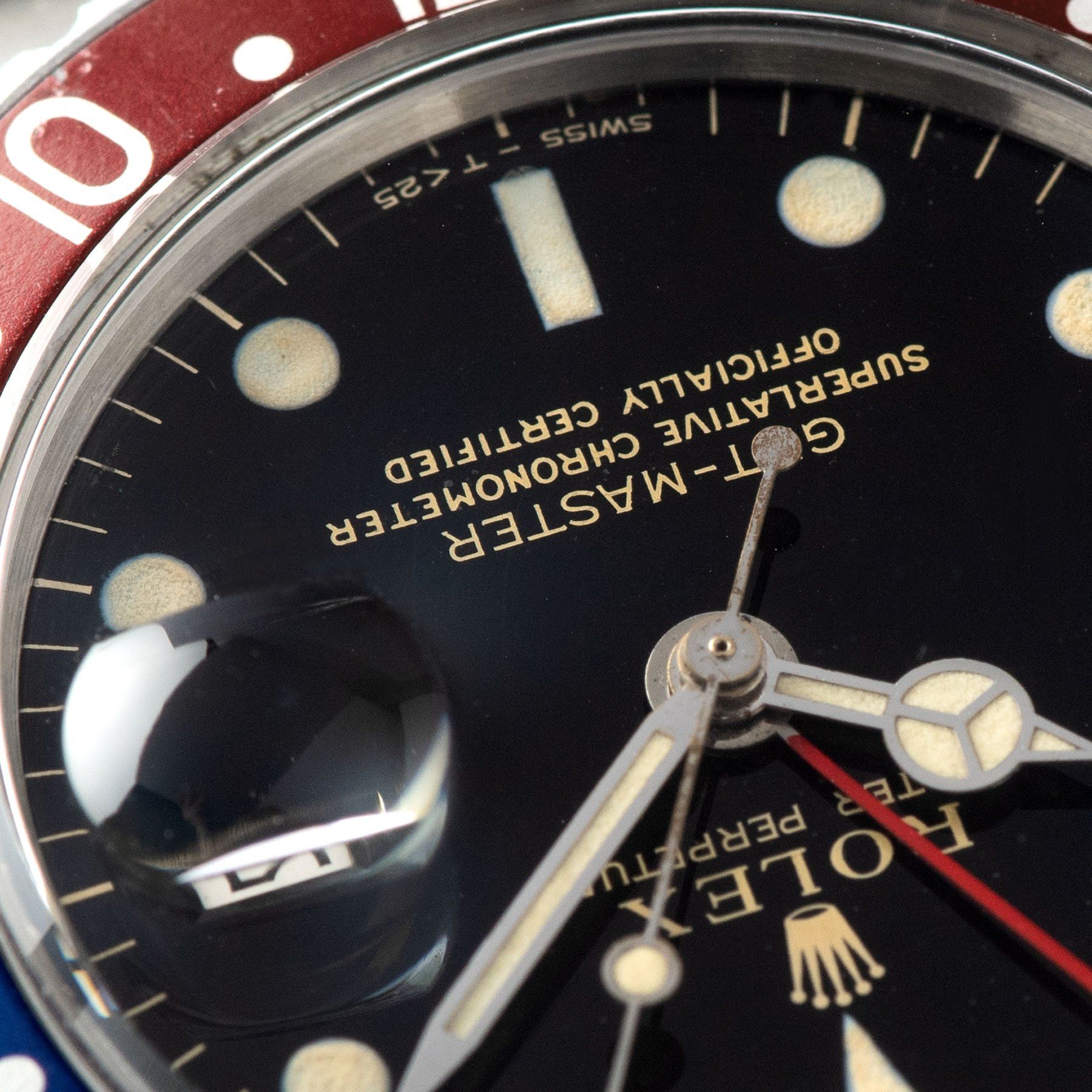 Rolex 1675 Gilt Dial GMT Master Small Hand with Glossy gilt dial