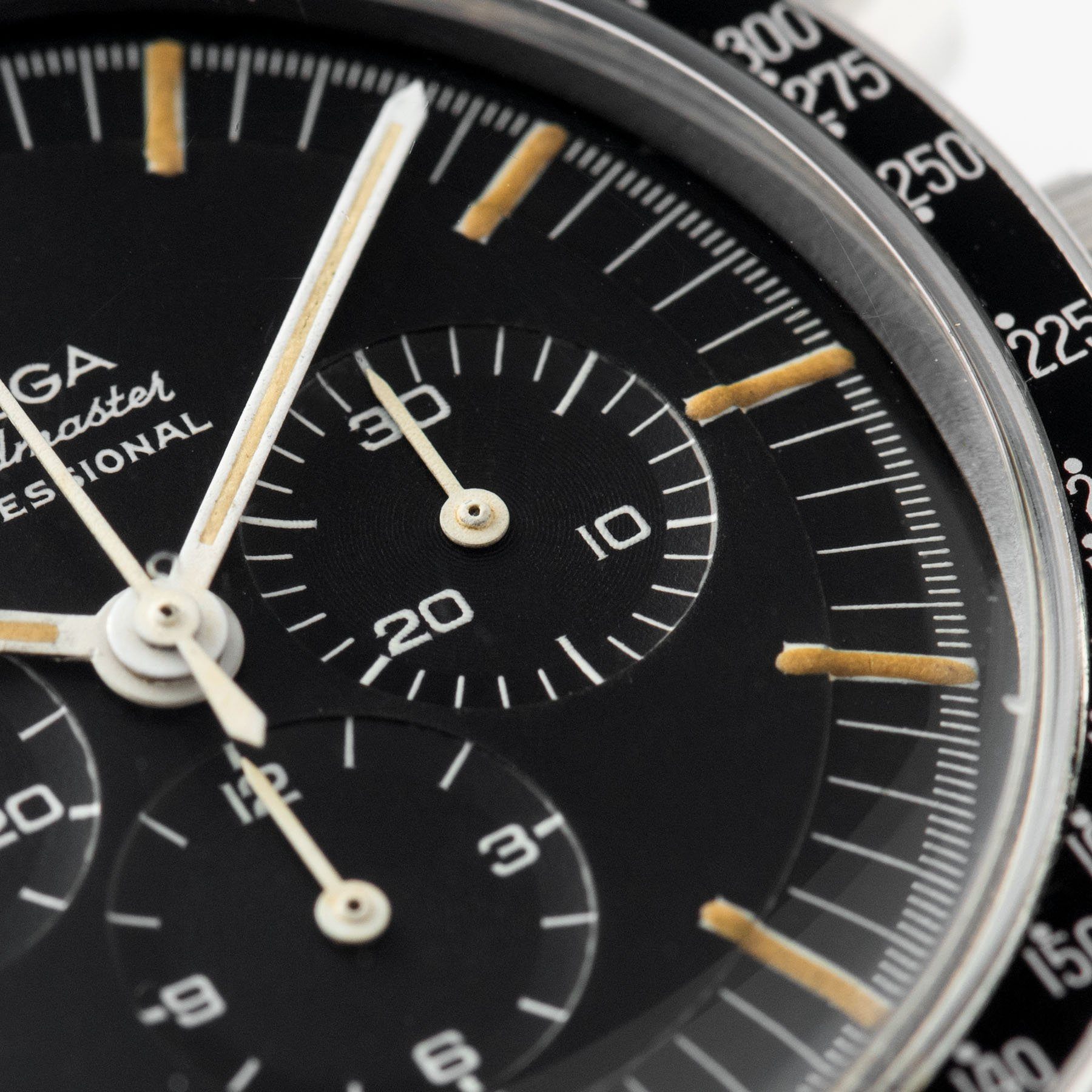 Omega Speedmaster Professional 145.012