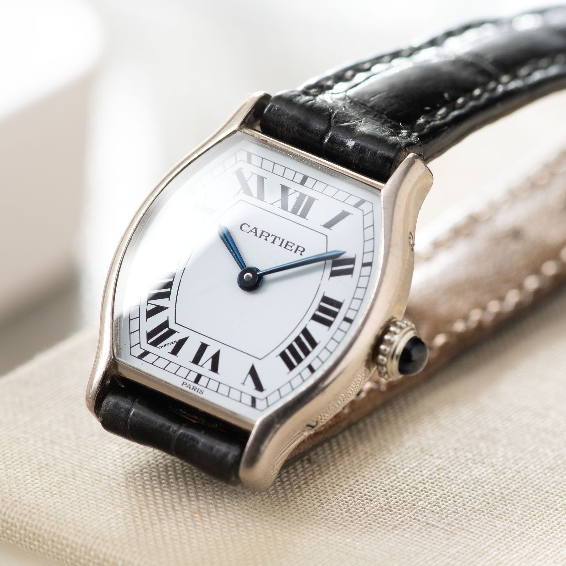 Cartier Tortue White Gold Ladies Watch
