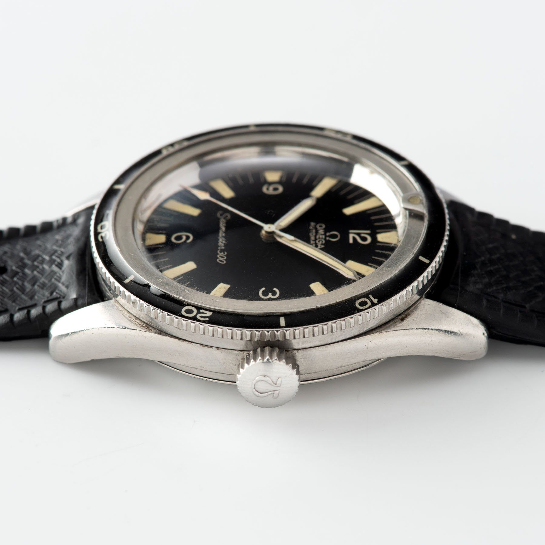 Omega Seamaster 300 165.014 Bakelite Bezel