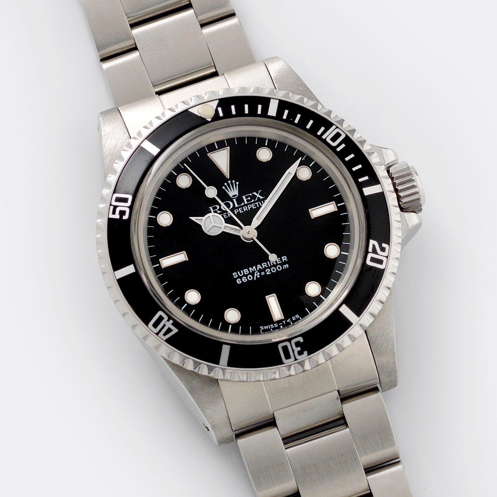Rolex Submariner 5513 Gloss Dial White Gold Hour Markers