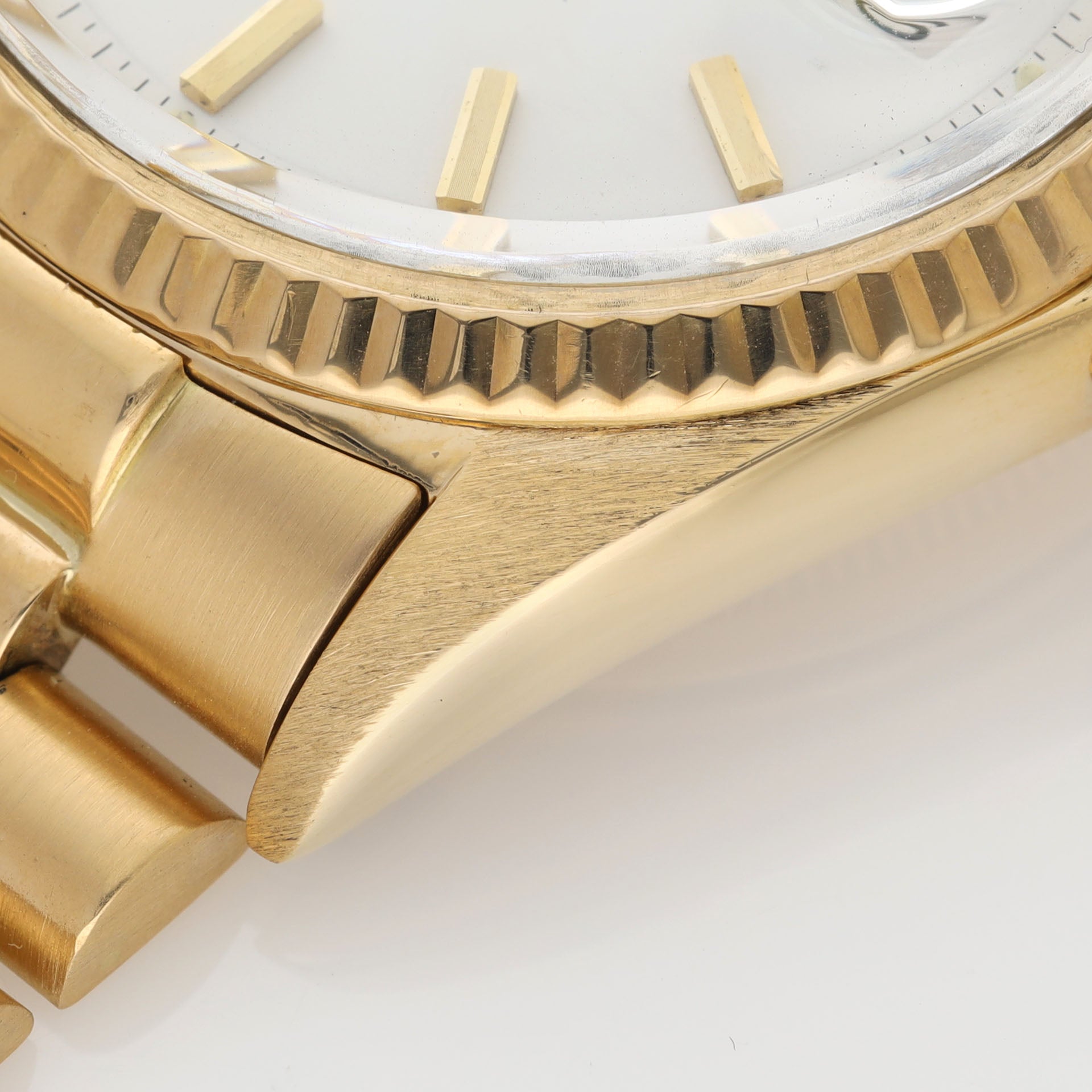 Rolex Datejust 1601 Yellow Gold White Dial President Bracelet