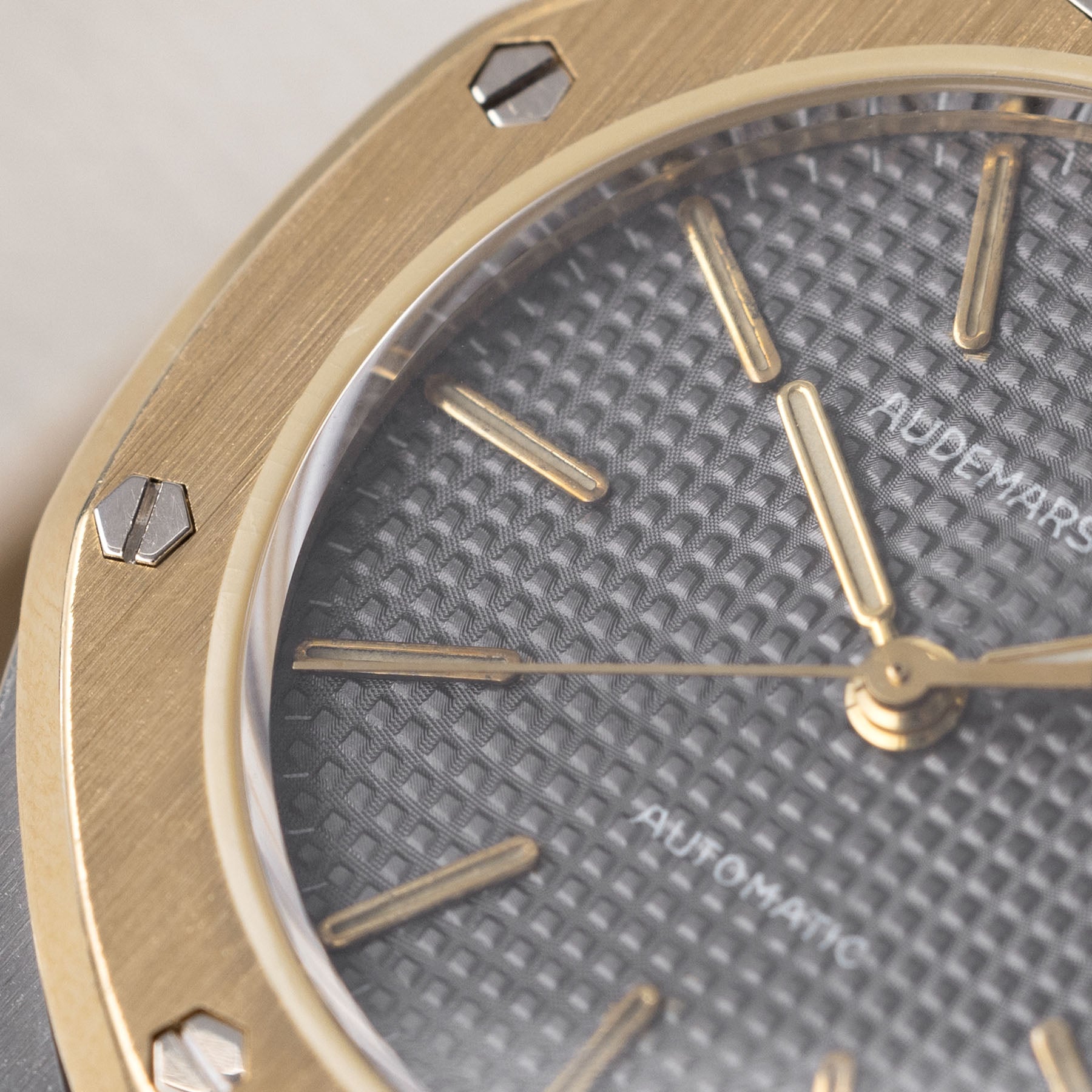 AUDEMARS PIGUET ROYAL OAK 4100SA GRAUES ZIFFERBLATT