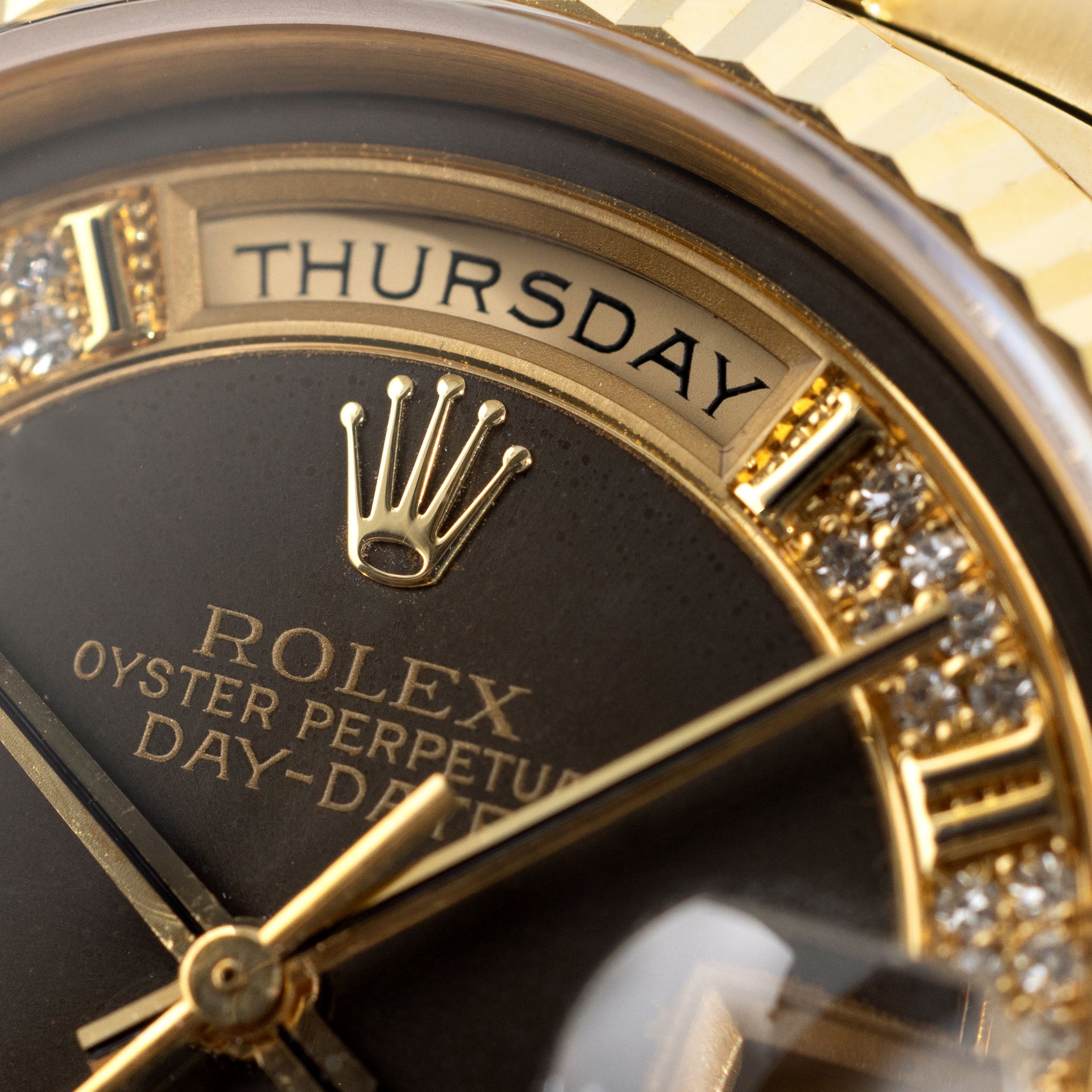 Rolex Day-Date 18238 Graues Myriad Zifferblatt mit Papieren