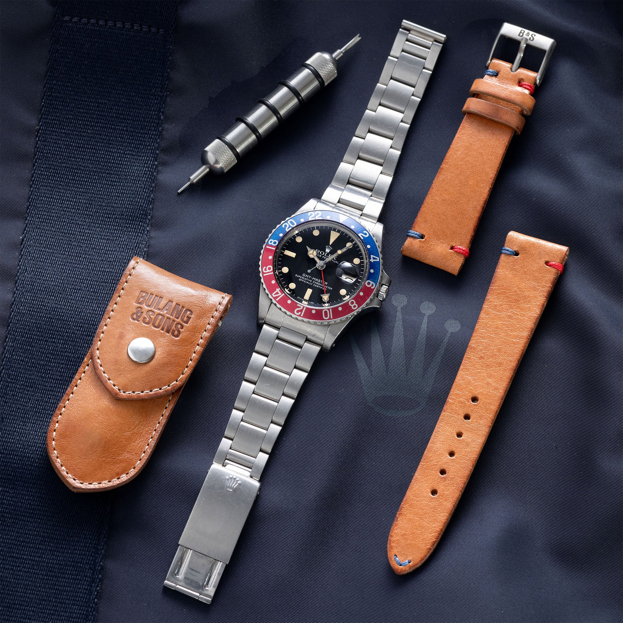 Rolex GMT-Master 1675 MK4 Box und Papiere im Kuratierten Style Set