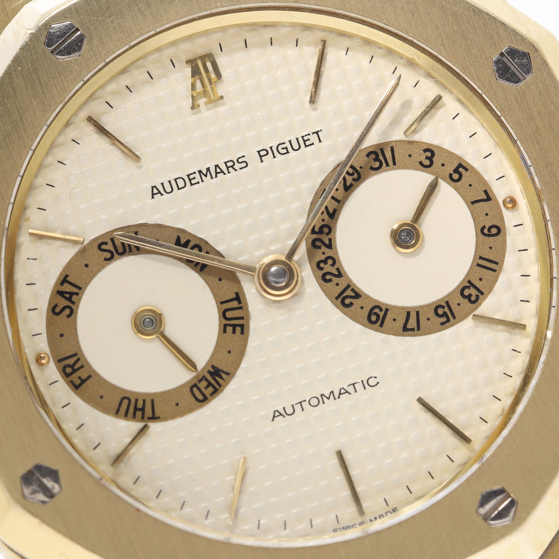 Audemars Piguet Royal Oak Day-Date 25572BA 18 Karat Gelbgold