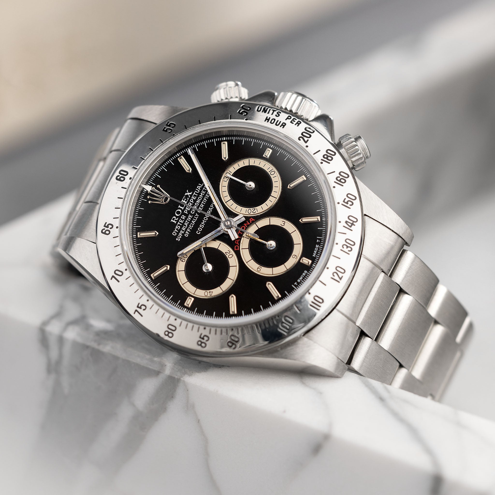 Rolex Daytona 16520 Schwarzes Floating Zifferblatt mit Papieren