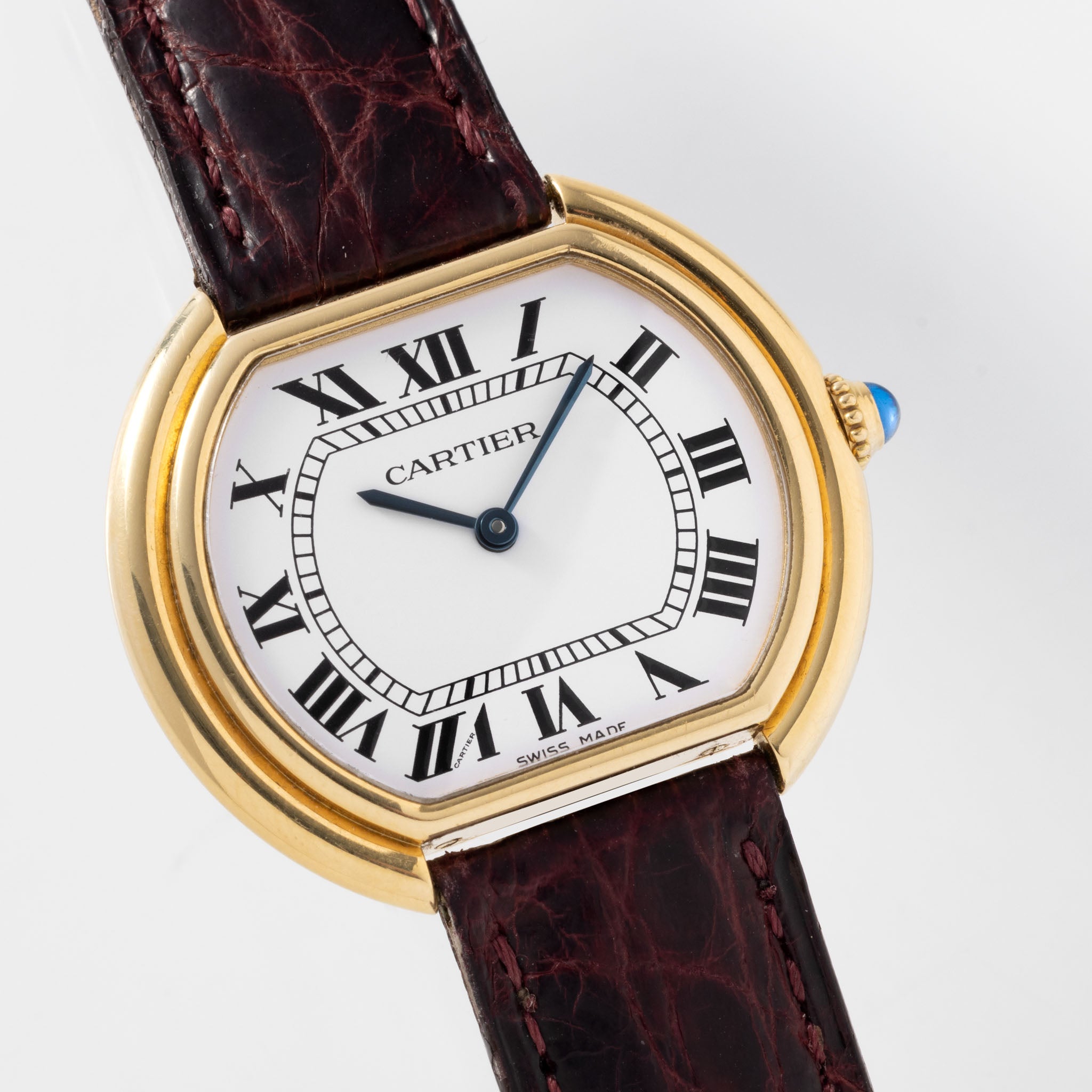 Cartier Large Gondole Ellipse 18 Karat Gelbgold