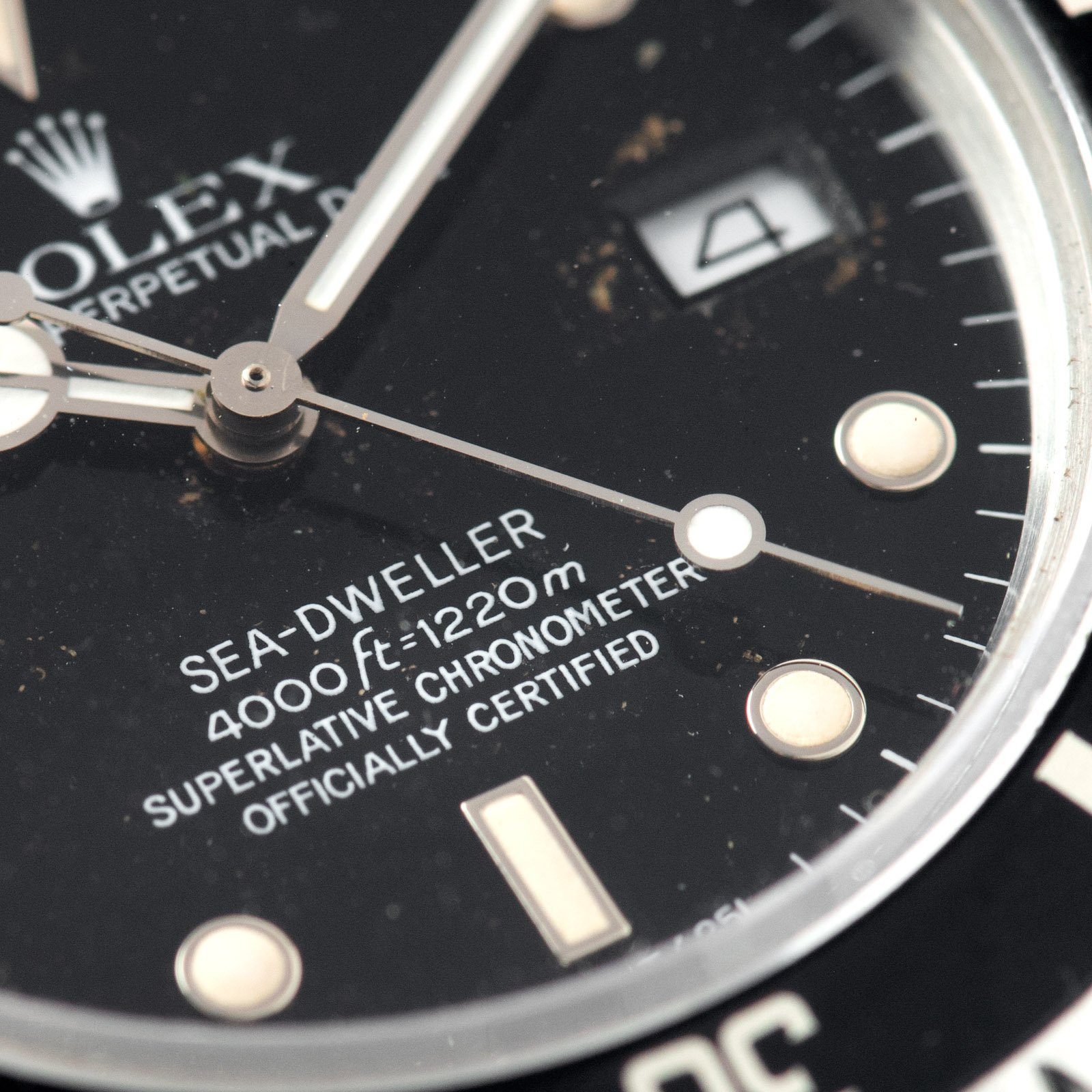 Rolex Seadweller Reference 16660 Box and Papers