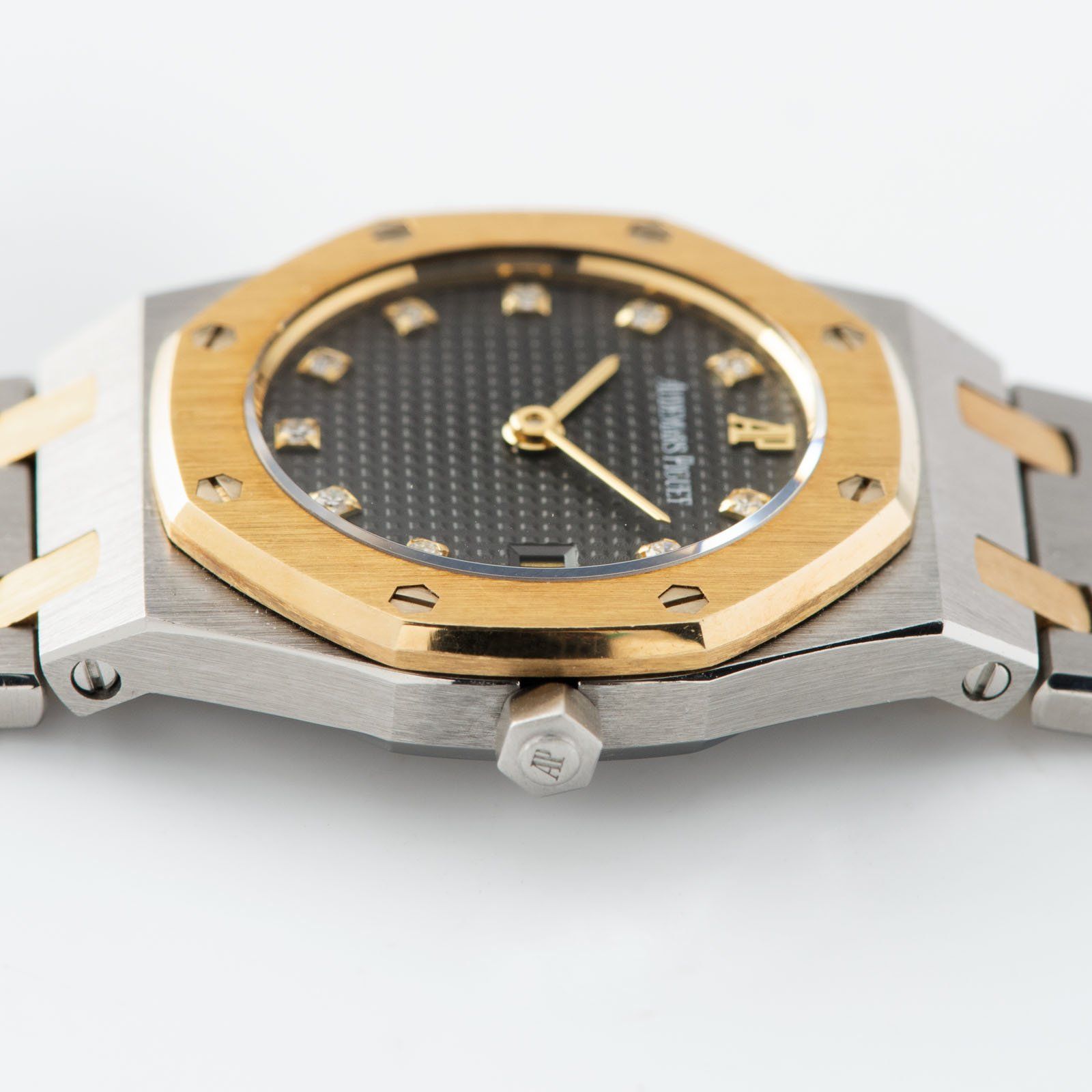 Audemars Piguet Royal Oak Lady plus diamonds