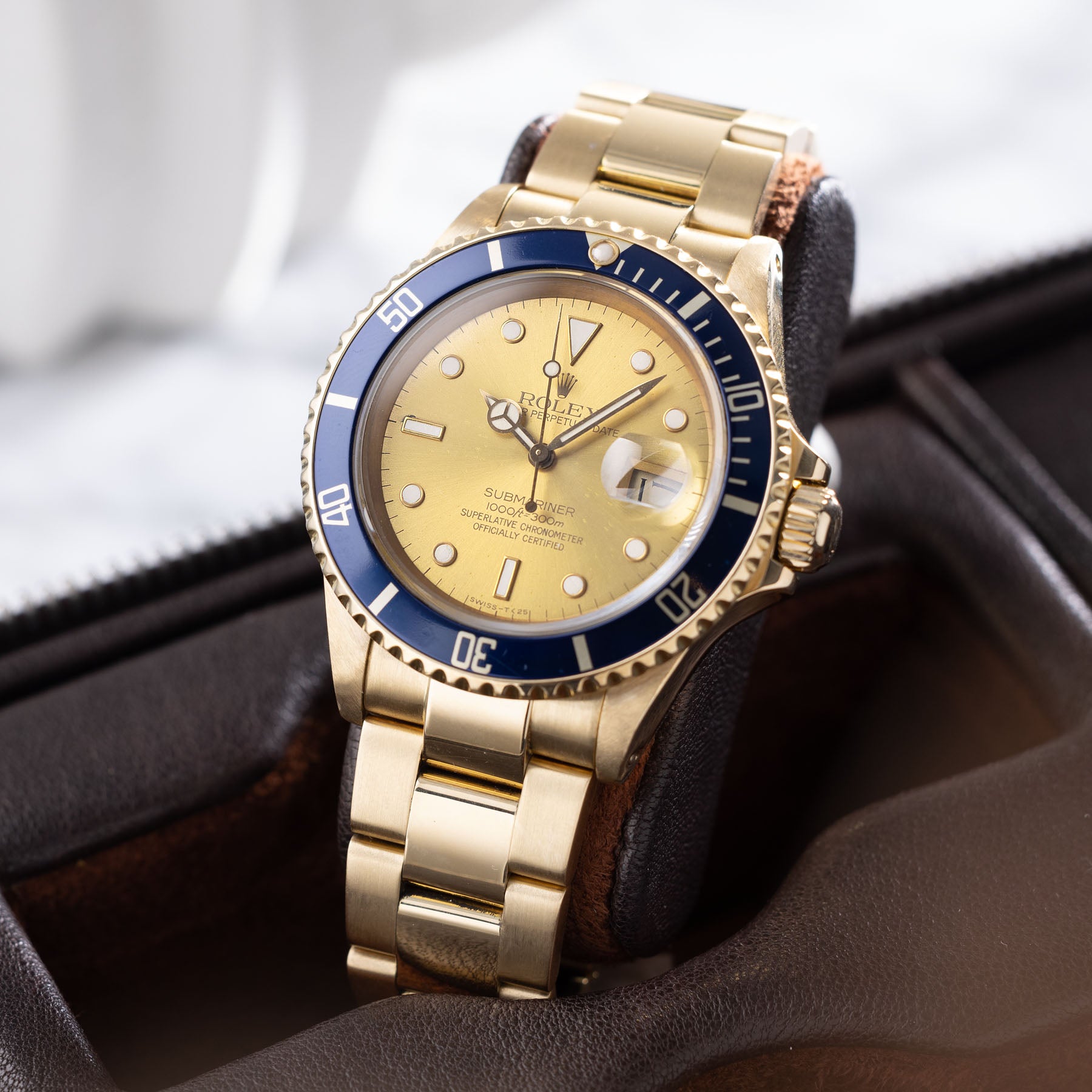 ROLEX SUBMARINER DATE 16808 Gelbgold Tropical Zifferblatt