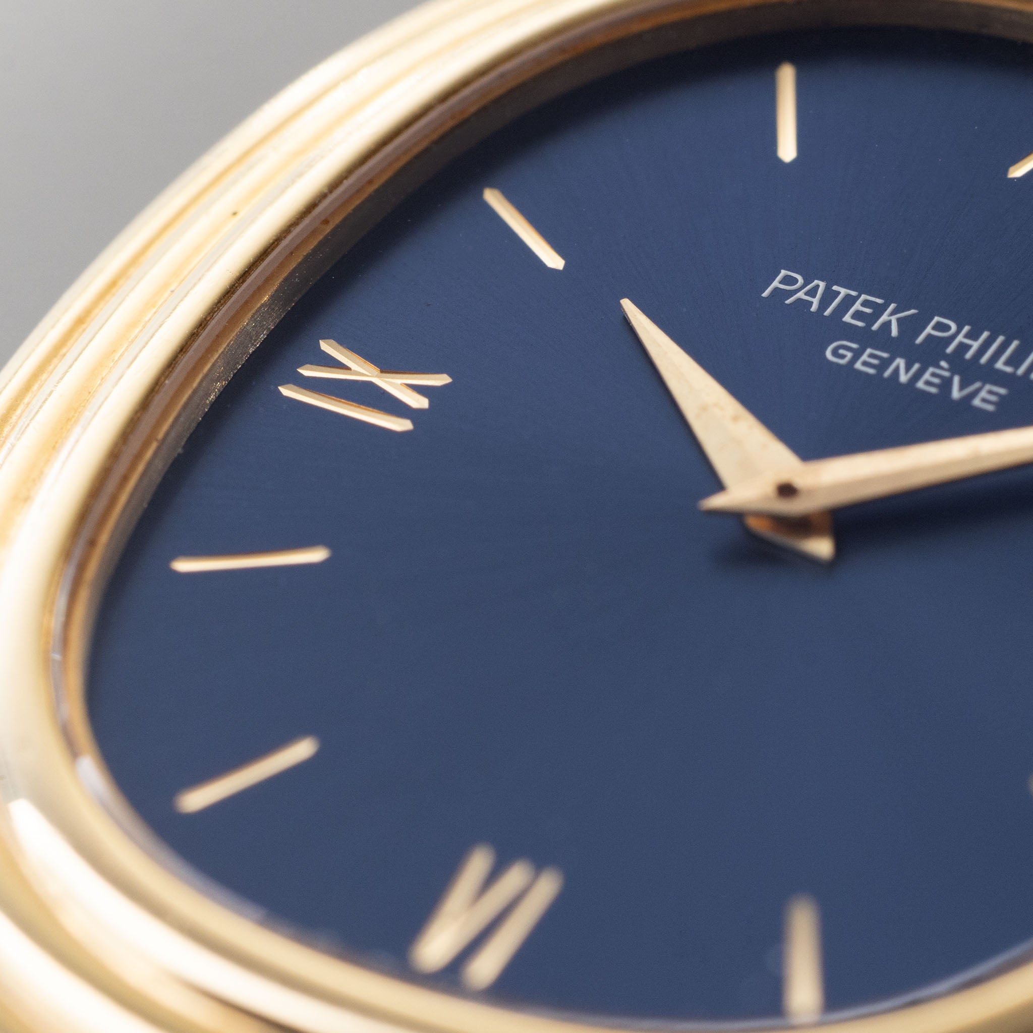 Patek Philippe Ellipse automatique ref. 3634/2 18 Karat Gelbgold