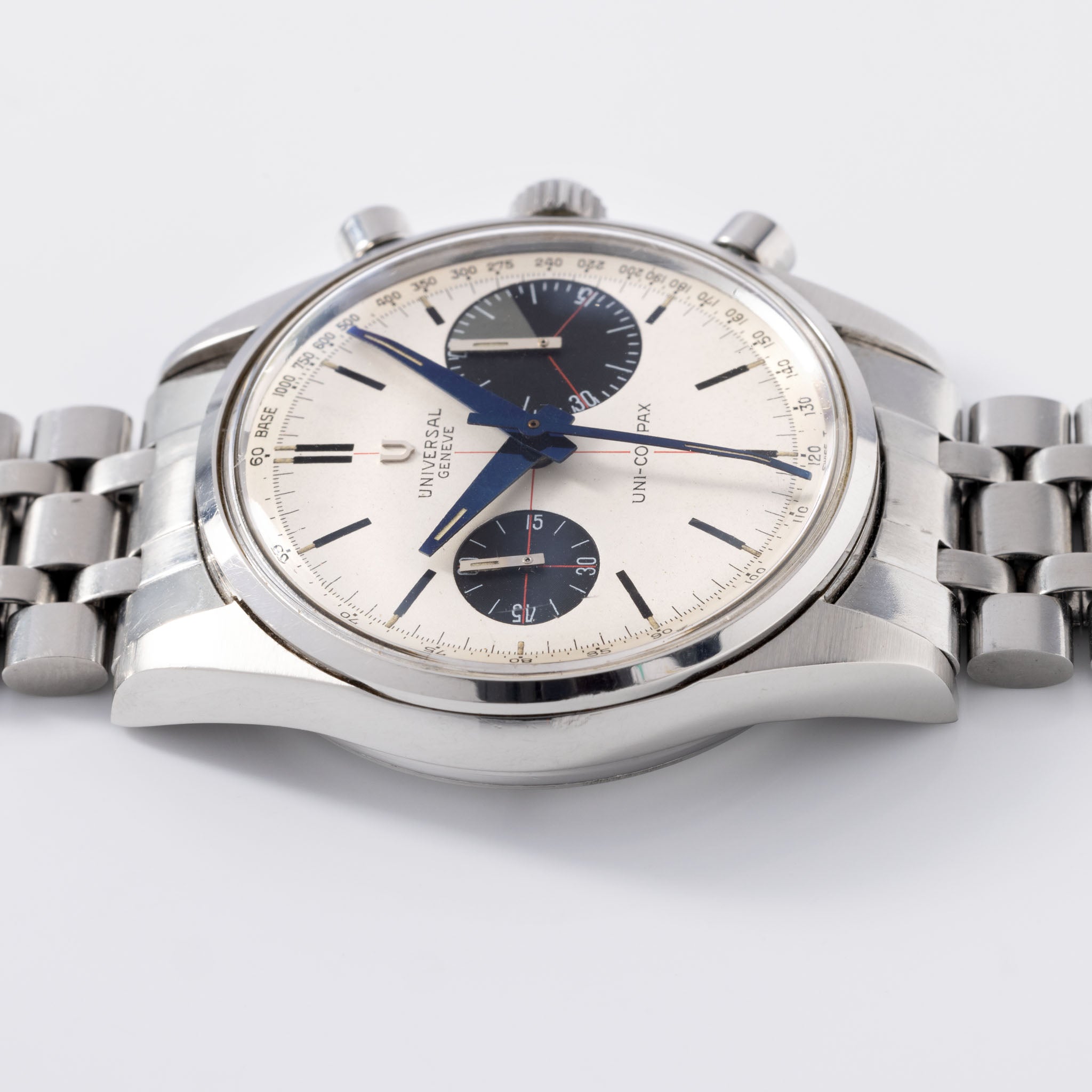 Universal Geneve Uni-Compax 884100/02 "Big Eye" White Dial