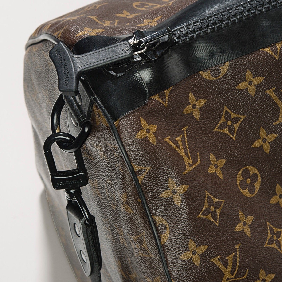 Louis Vuitton Waterproof Keepall 55 Bandoulière Tasche