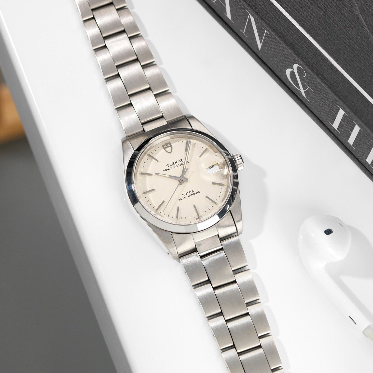 Tudor Oysterdate Off-white Linen Dial Reference 74000n